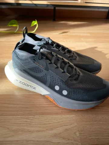 Used Nike ZoomX Zegama Trail 2 bike — image 1 of 9