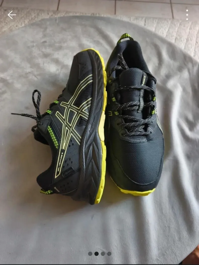 Used Asics Gel Ventura 9 Running Shoes