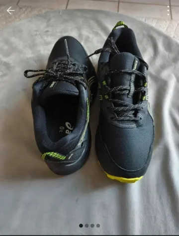 Used Asics Gel Ventura 9 bike — image 2 of 4