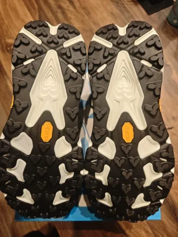 Used Hoka Speedgoat 7 bike — image 3 of 4
