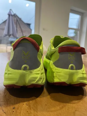 Hoka Speedgoat 7 bike usato — immagine 3 di 6