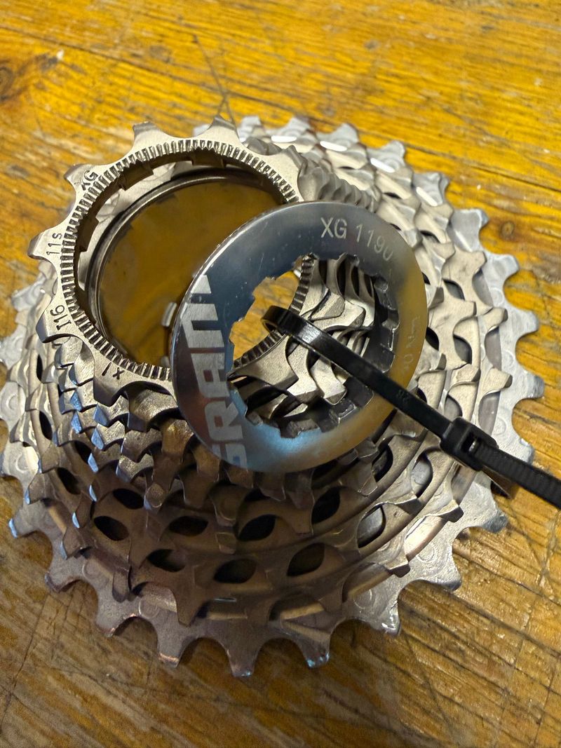 Sram RED Cassette 2019 Drivetrain & Pedals usato