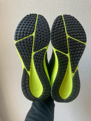 Tweedehands Nike Vomero 17 bike — afbeelding 6 van 8