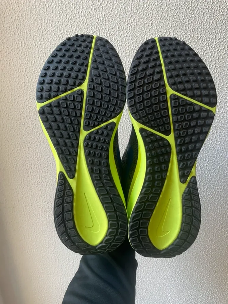 Tweedehands Nike Vomero 17 bike — afbeelding 6 van 8