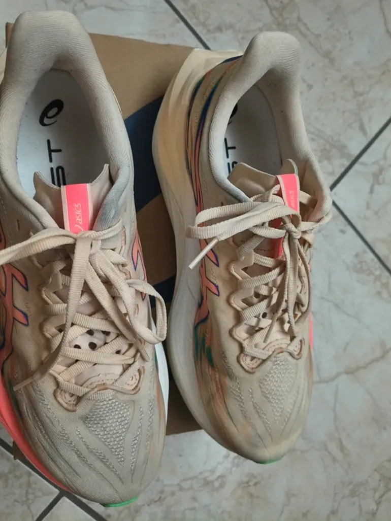 Tweedehands Asics Superblast 3 bike — afbeelding 4 van 6