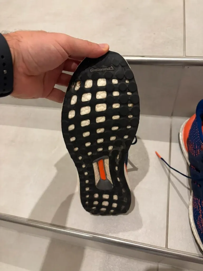 Adidas Ultraboost bike usato — immagine 6 di 8