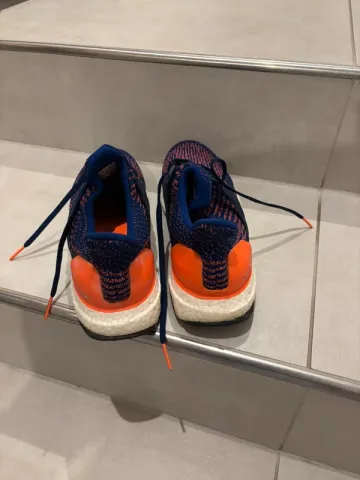 Adidas Ultraboost bike usato — immagine 7 di 8