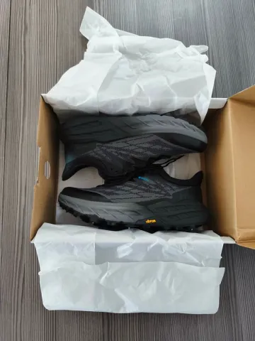 Brugt Hoka Speedgoat 5 GTX Spike bike — billede 1 af 8