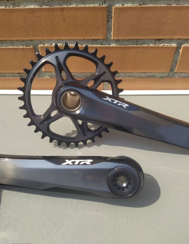 Shimano XTR FC-M9100 Drivetrain & Pedals usato