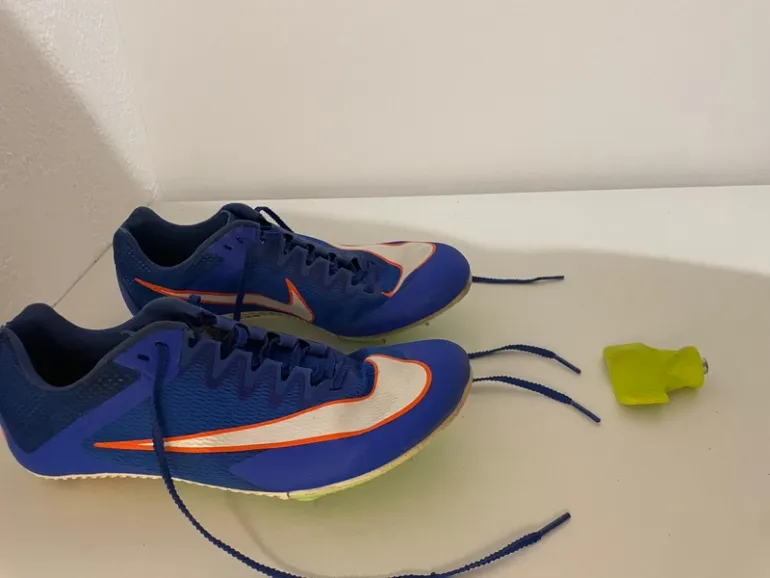 Używany Orange Nike Pointes d’athlétisme bike — zdjęcie 4 z 6