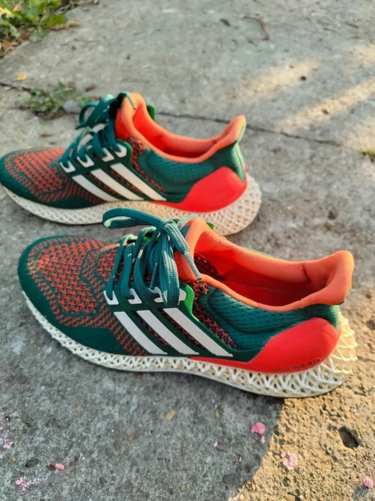 Używany Adidas Ultra 4D Miami Hurricanes bike — zdjęcie 3 z 4