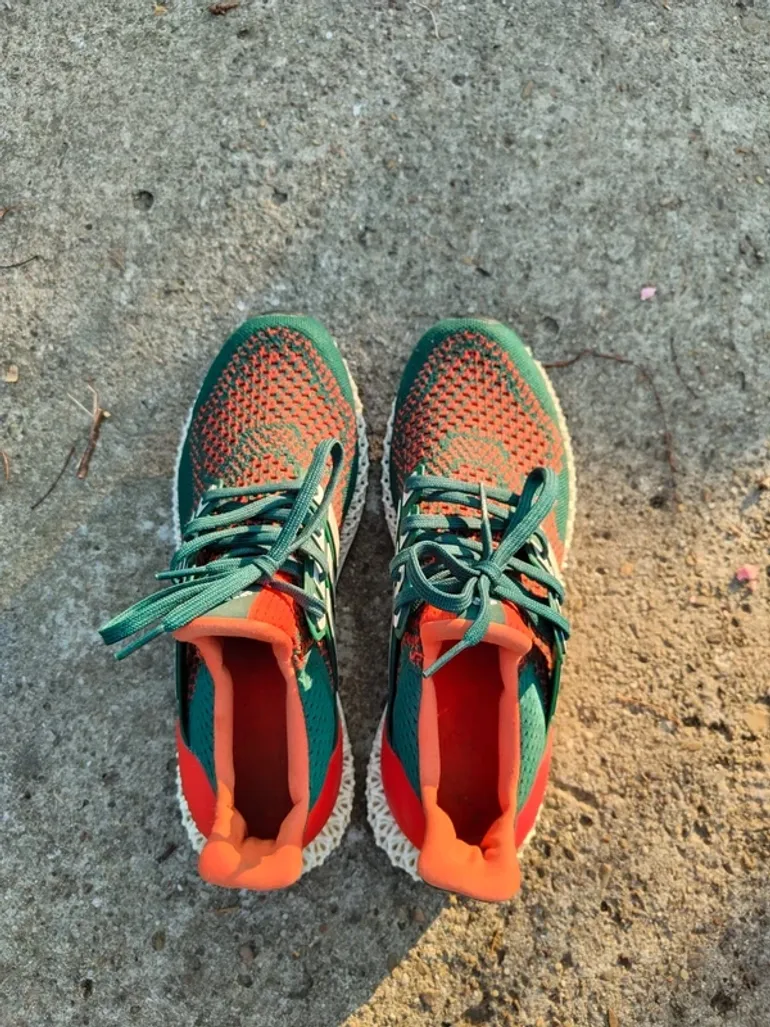 Używany Adidas Ultra 4D Miami Hurricanes bike — zdjęcie 2 z 4