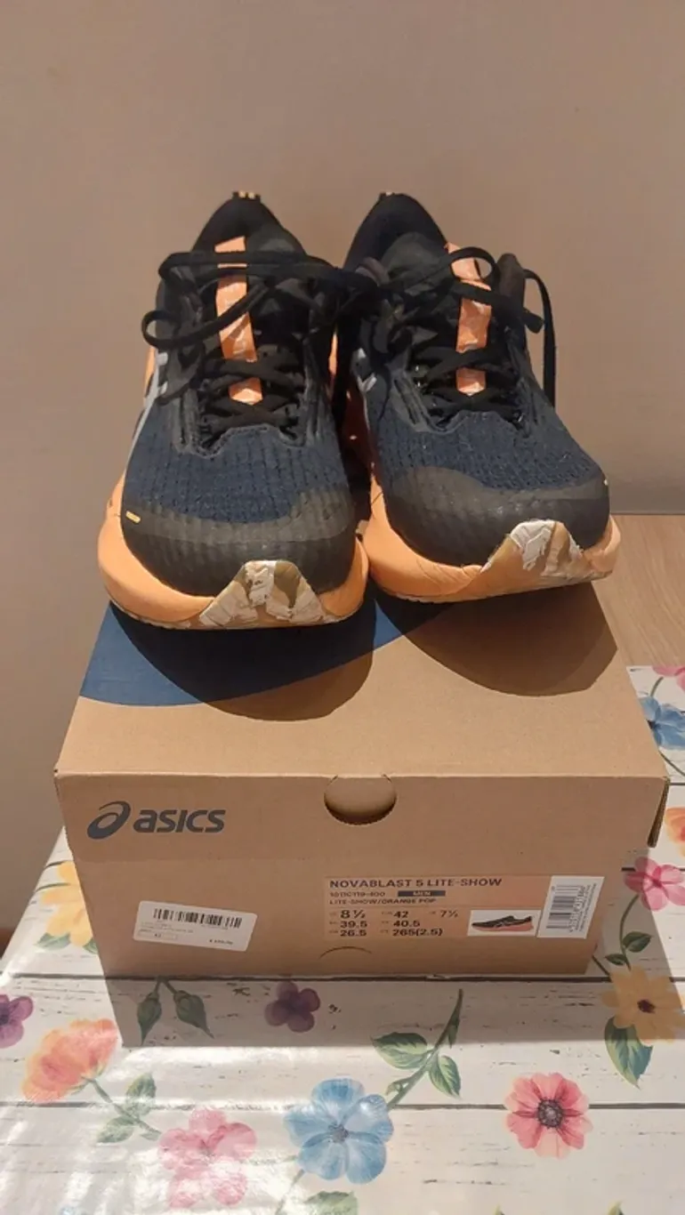 Brugt Asics Novablast 5 bike — billede 2 af 6