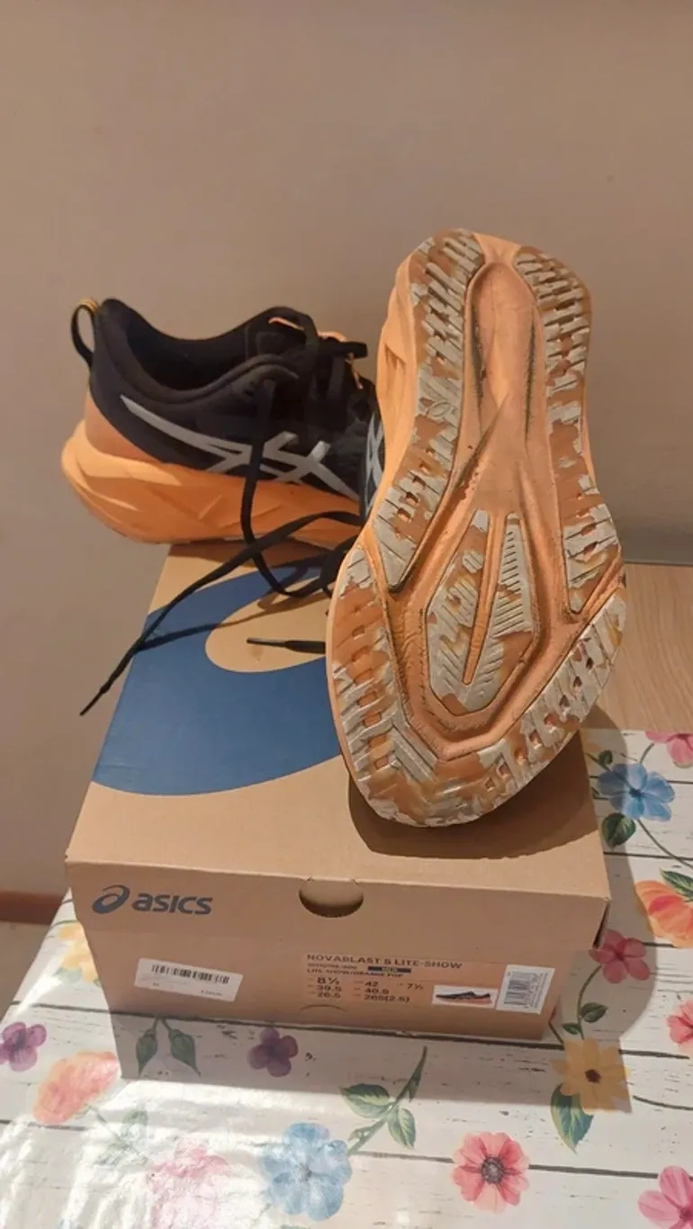 Brugt Asics Novablast 5 bike — billede 4 af 6