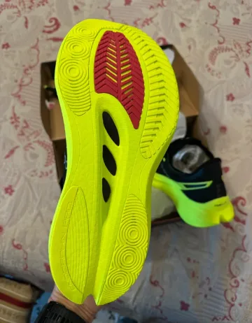 Saucony Endorphin PRO 5 bike d'occasion — image 9 sur 11