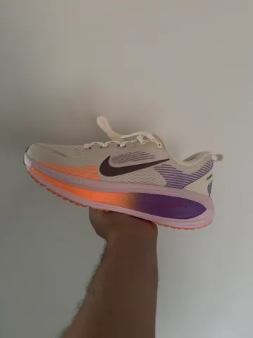 Tweedehands Nike Vomero 18 bike — afbeelding 6 van 7