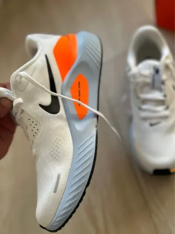 Nike Structure 26 bike usato — immagine 6 di 10
