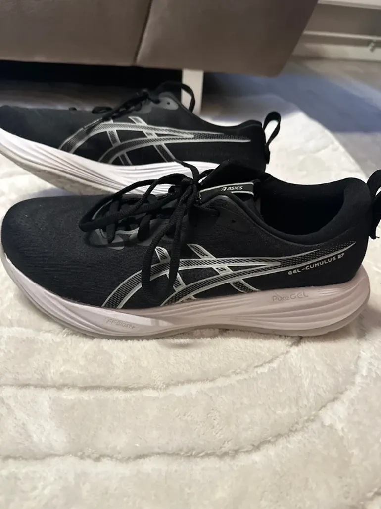Tweedehands Asics Gel Cumulus 27 bike — afbeelding 2 van 7