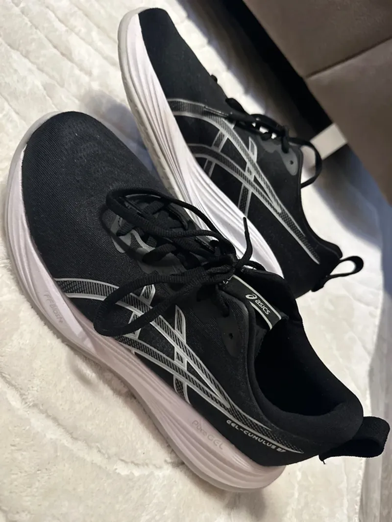 Used Asics Gel Cumulus 27 Running Shoes