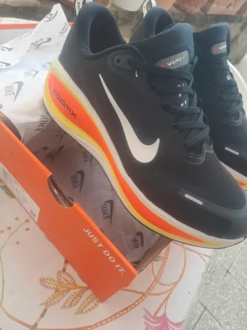 Used Nike Vomero Plus Run bike — image 2 of 11