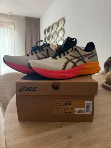 Asics Gel Kayano 32 CP bike usato — immagine 1 di 6