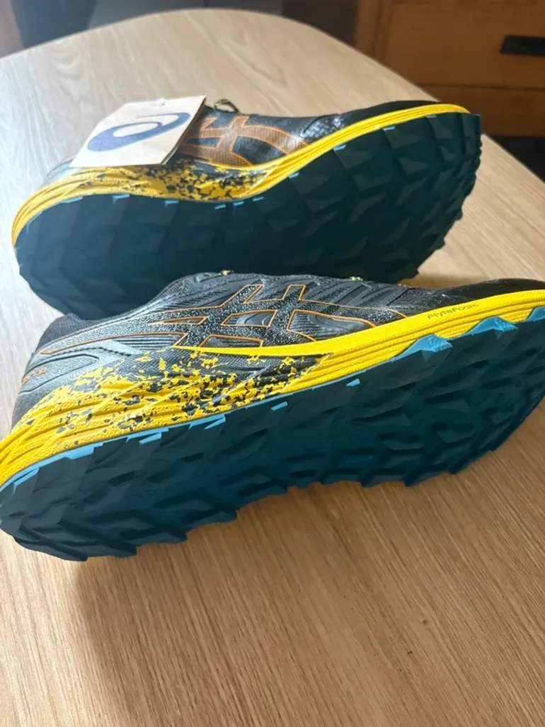 Asics Gel-Trabuco Terra bike usato — immagine 8 di 9
