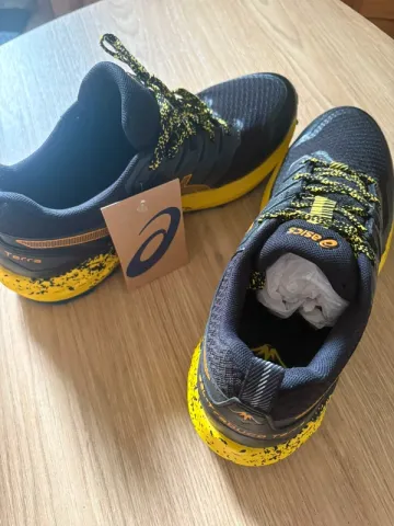 Asics Gel-Trabuco Terra bike usato — immagine 9 di 9