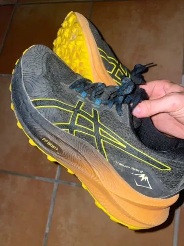 Asics Trabuco Max 2 bike usato — immagine 1 di 4