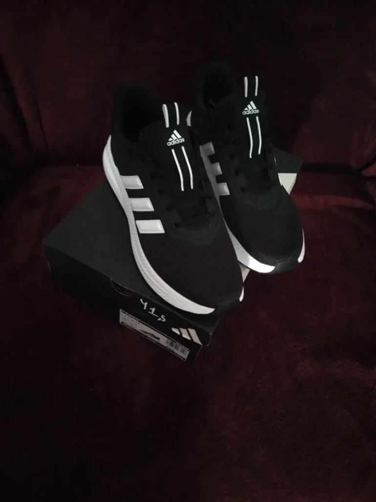 Brugt Adidas Chaussures de course bike — billede 1 af 10