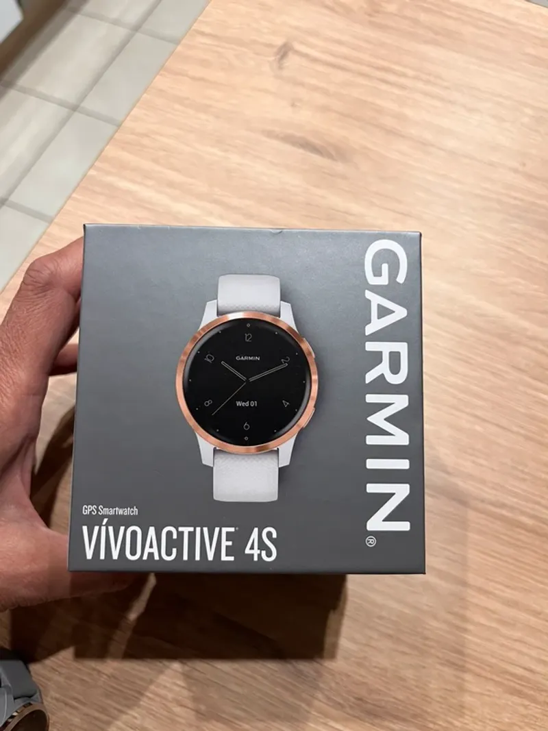 Garmin vivoactive 4S Electronics usato