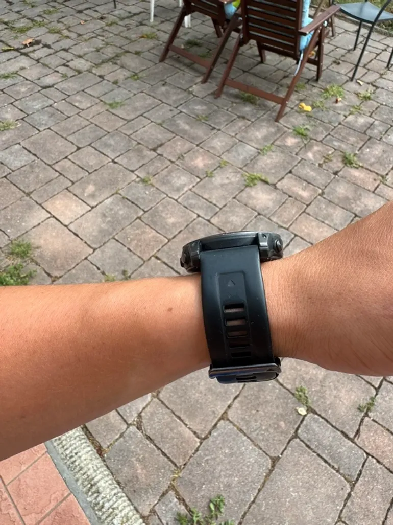 Used Garmin 7X Solar Sapphire bike — image 6 of 6