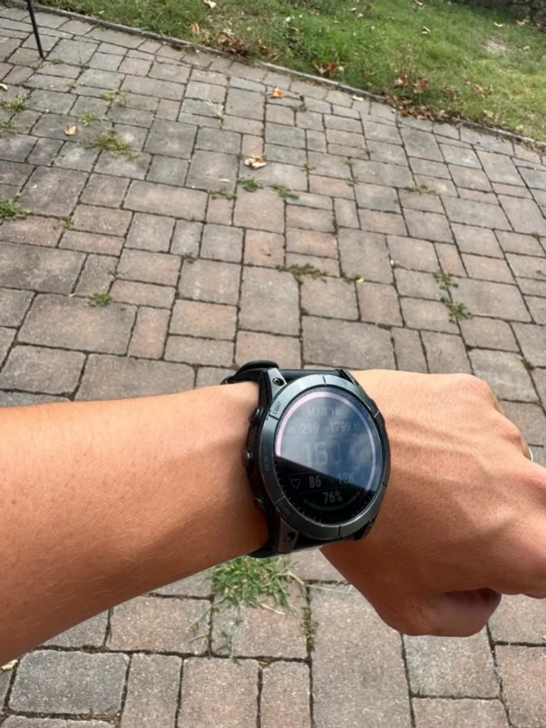 Used Garmin 7X Solar Sapphire bike — image 3 of 6