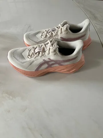 Used Asics Dynablast 6 bike — image 1 of 2