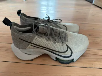 Used Nike Air Zoom Tempo NEXT% bike — image 3 of 5