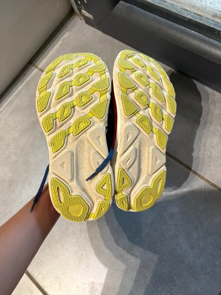Used Hoka Running Shoes bike — image 4 of 5