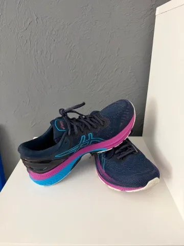 Used Asics Gel Kayano 27 bike — image 5 of 6