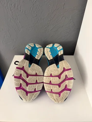 Used Asics Gel Kayano 27 bike — image 4 of 6