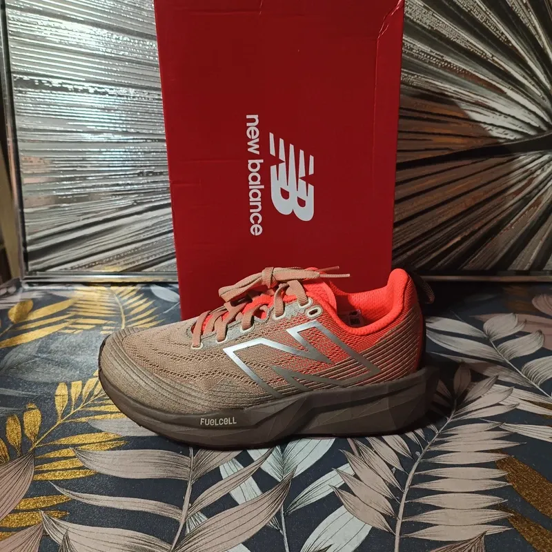 Used New Balance Venym Trail V2 Running Shoes