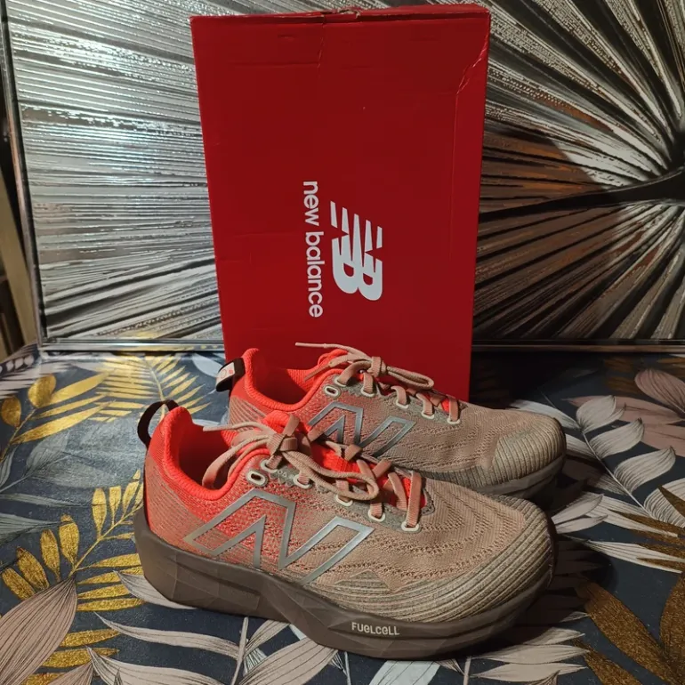 Použité New Balance Venym Trail V2 bike — obrázek 7 z 11