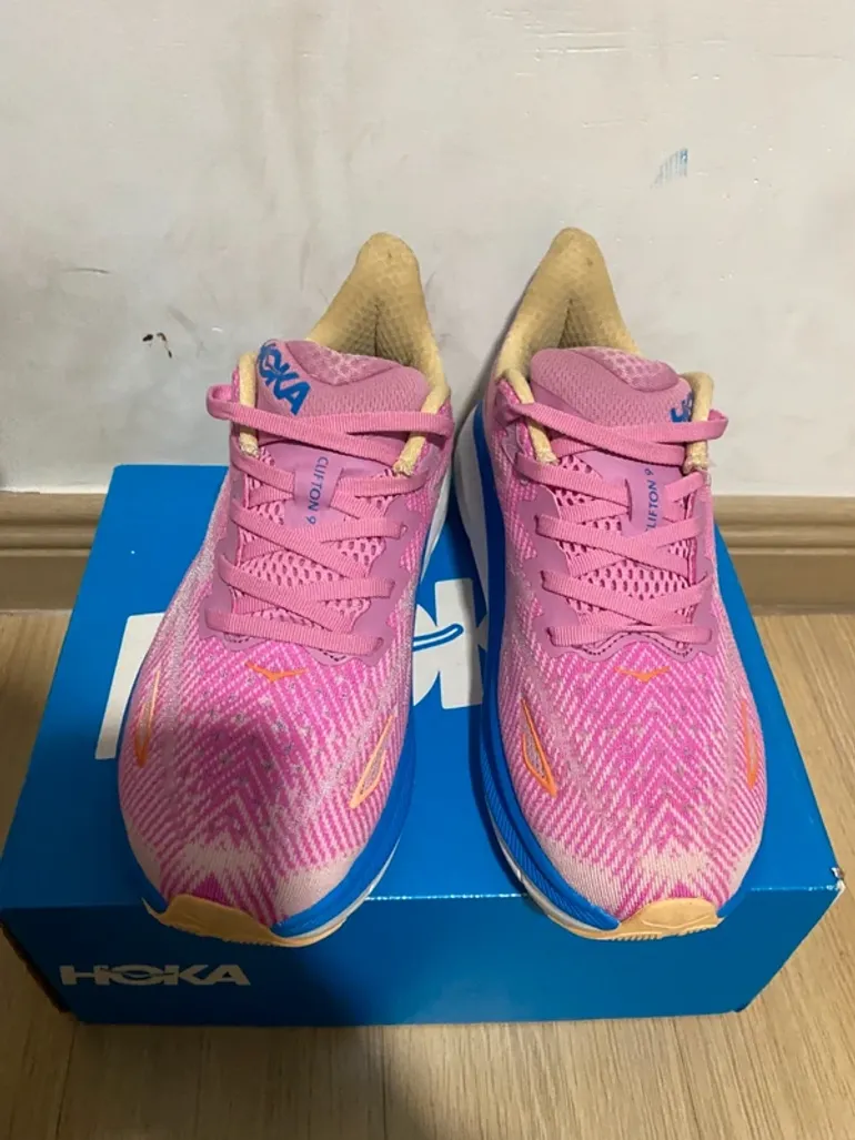 Used Hoka Clifton 9 bike — image 3 of 8