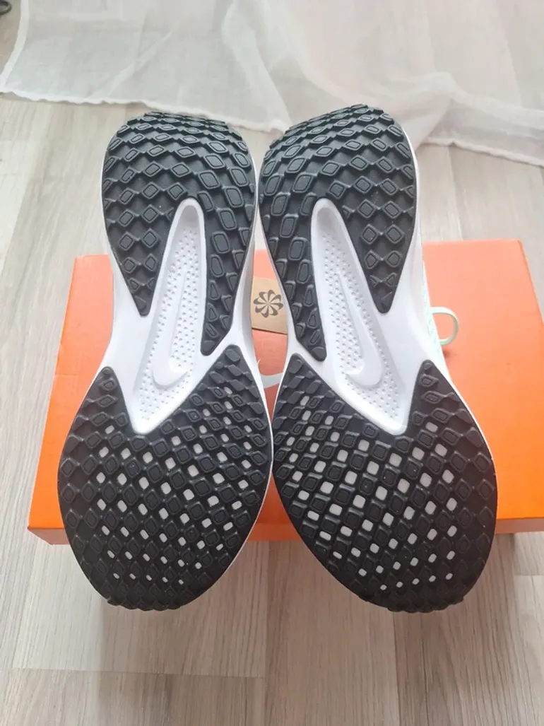 Použité Nike QUEST 6 bike — obrázek 6 z 10