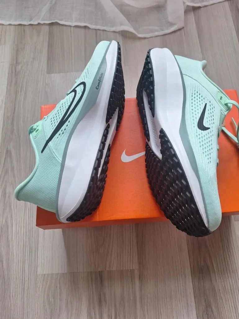 Použité Nike QUEST 6 bike — obrázek 7 z 10