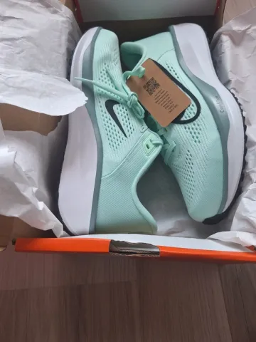 Použité Nike QUEST 6 bike — obrázek 2 z 10