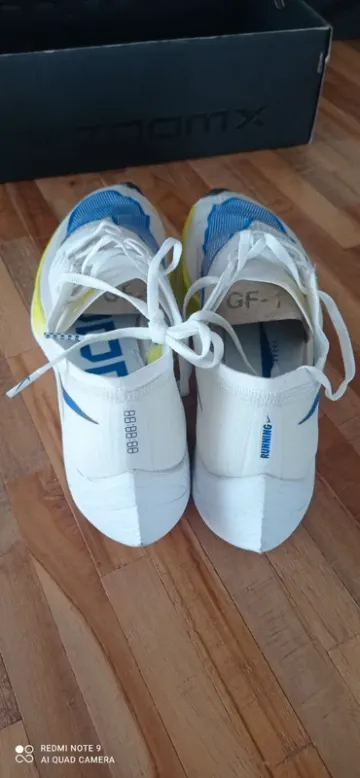 Used Nike Zoomx Vaporfly Next % bike — image 5 of 8