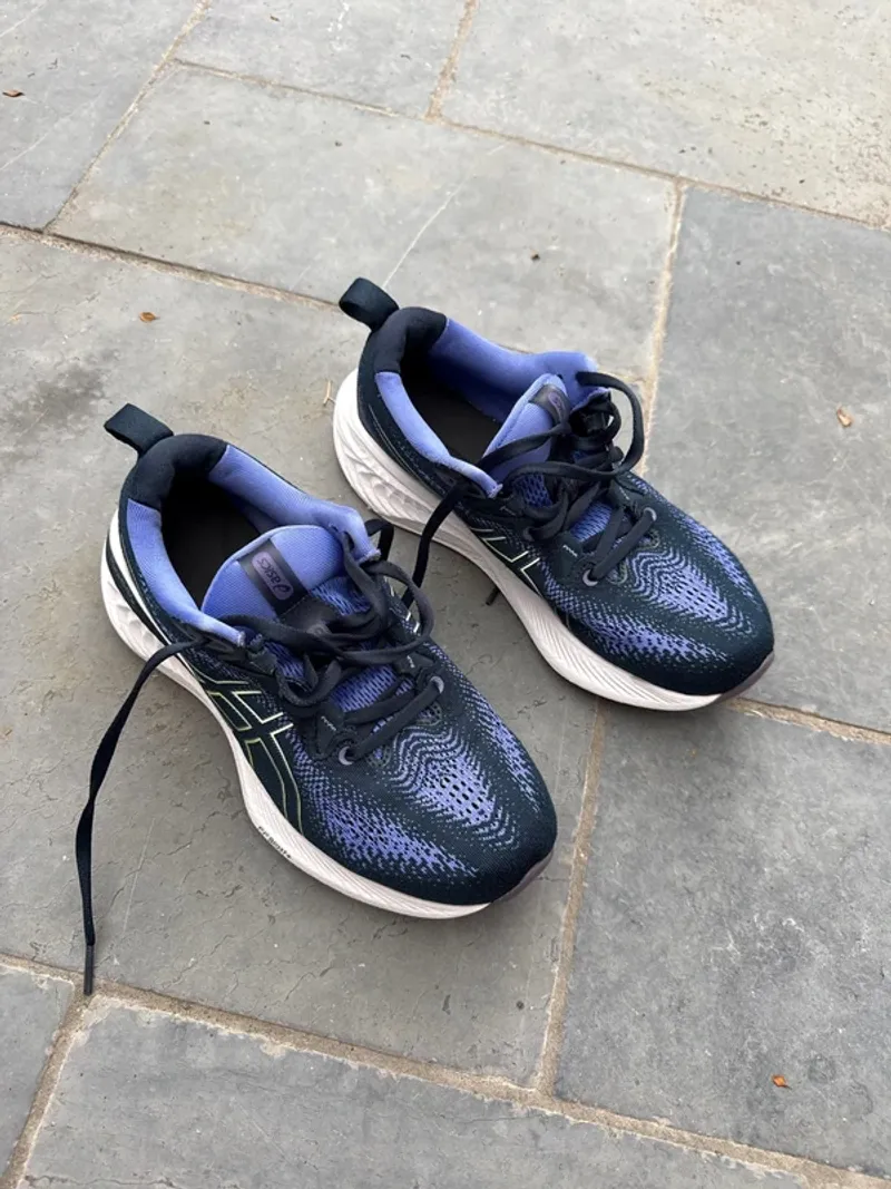 Used Asics Gel Running Shoes