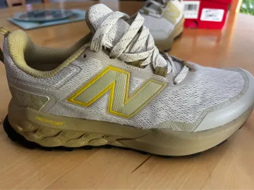 New Balance Garoé 2 bike usato — immagine 3 di 8