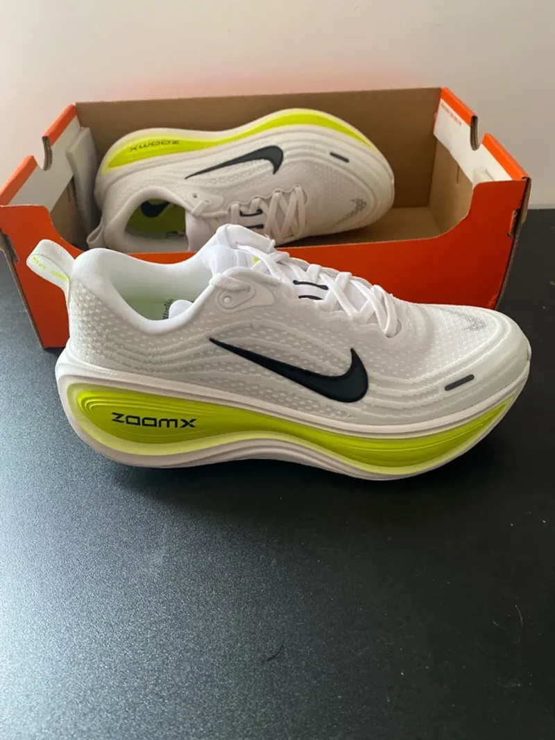 Used Nike Vomero Plus Running Shoes