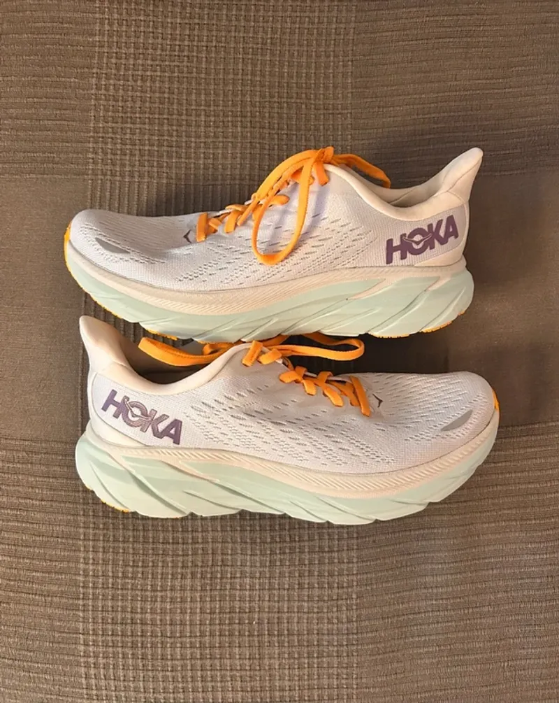 Gebrauchtes Hoka Clifton 8 Running Shoes