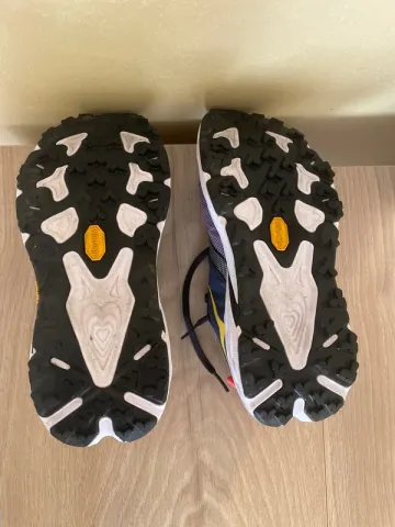 Used Hoka Speedgoat 7 bike — image 6 of 7