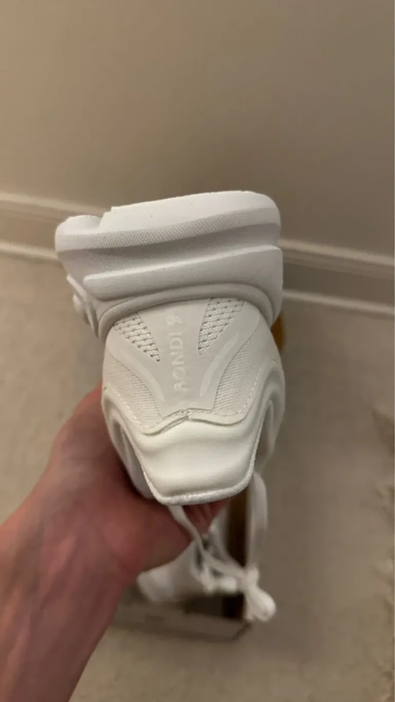 Used Hoka Baskets bike — image 4 of 7